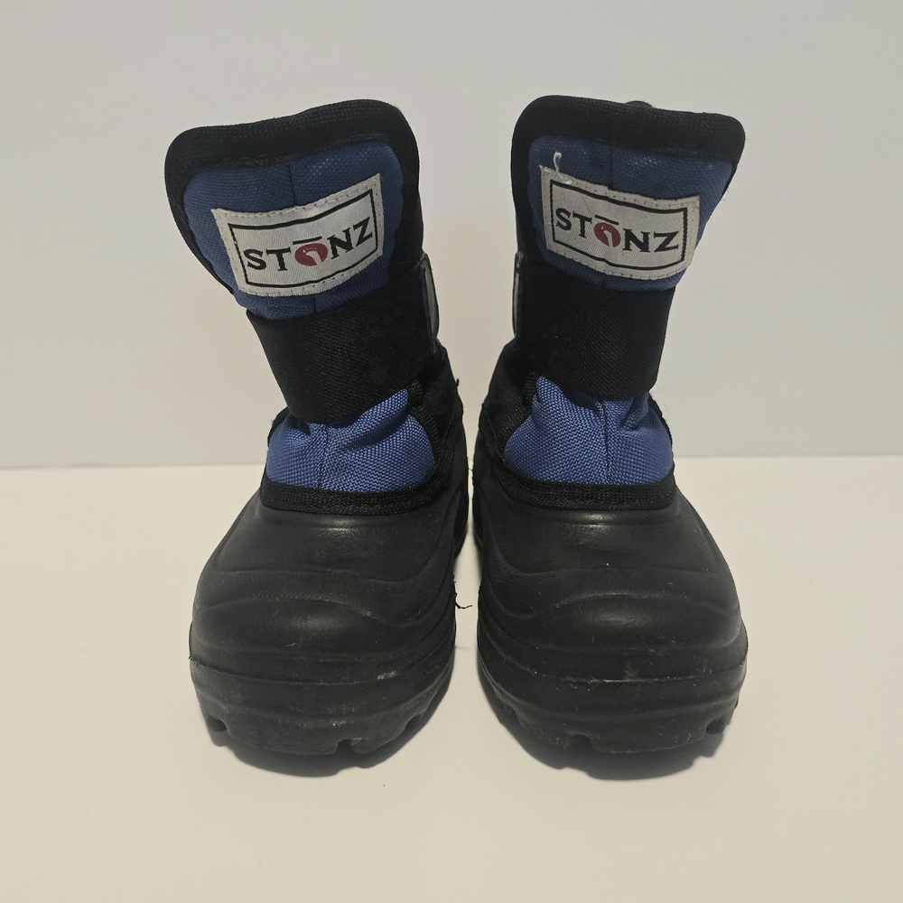 Stonz Kids Black and Blue Boots